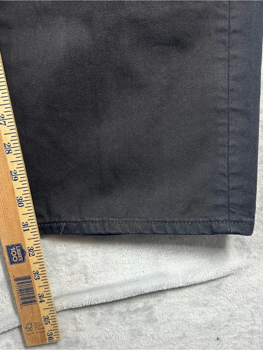 Levi's 501 Jeans Men's Size 40x32 Straight Leg Denim Black Jeans Button Fly